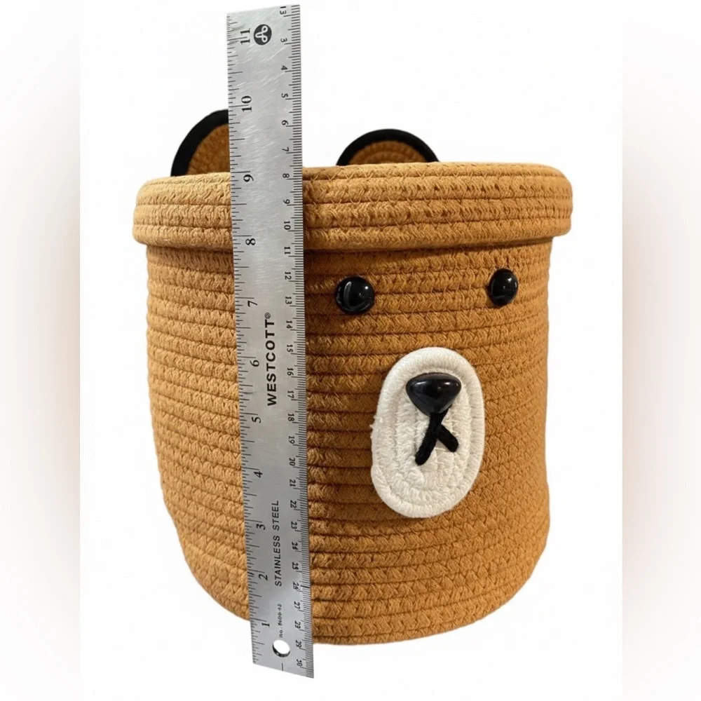 Foldable woven rope bear storage basket